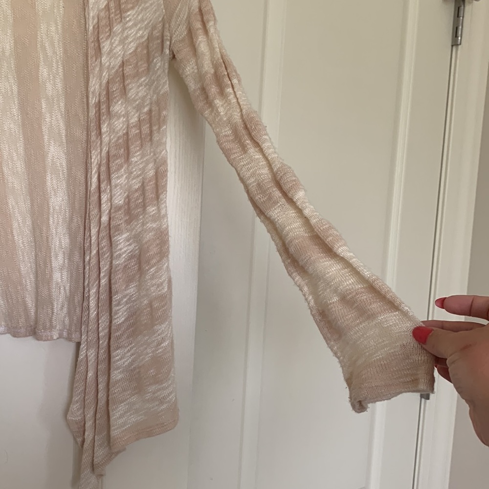 Cardigan - Picture 2 of 4